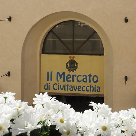 Regina Margherita Casa Vacanza Civitavecchia Eksteriør billede